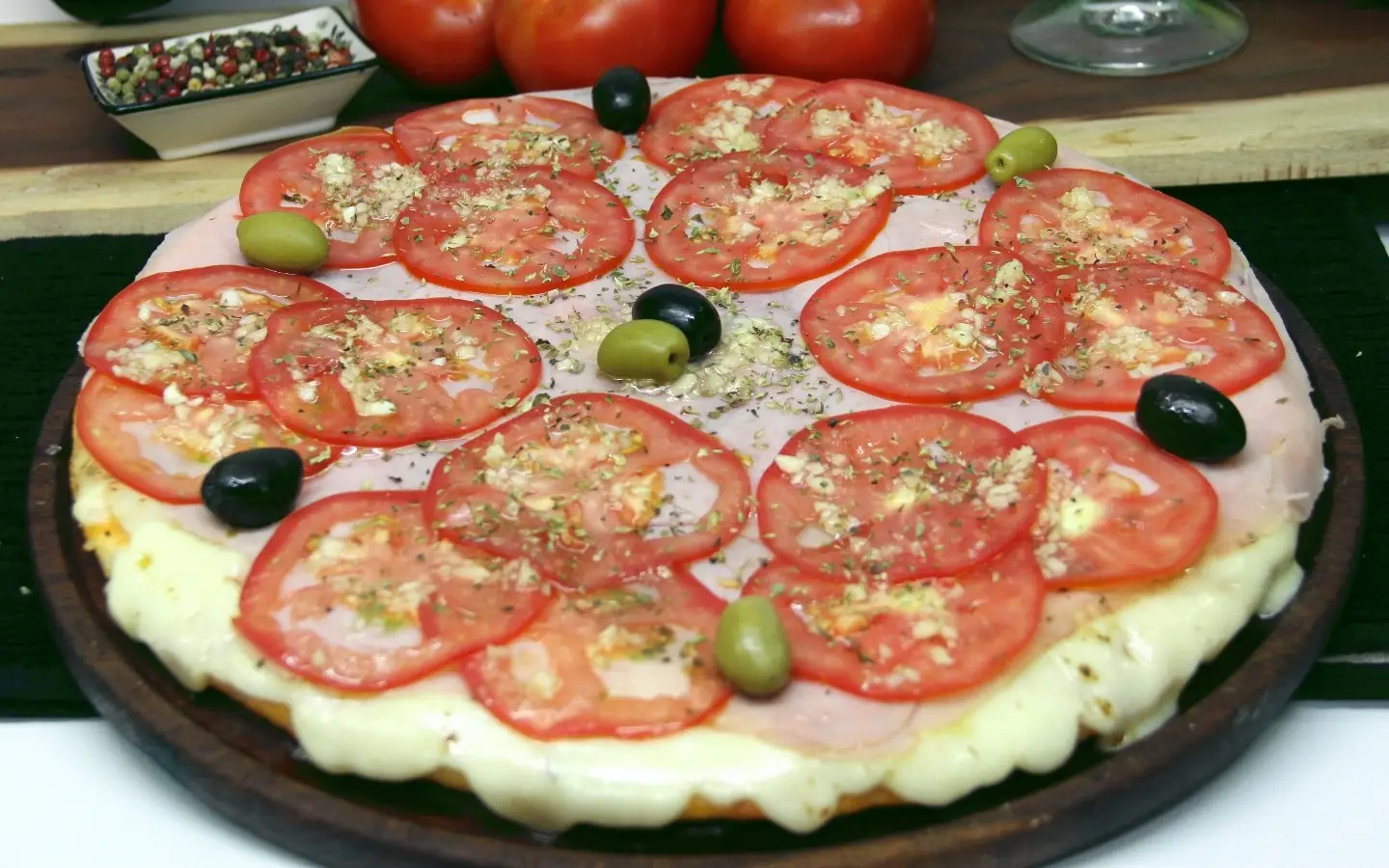PIZZA NAPOLITANA 12 PORCIONES 